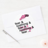 Angst und Abscheu Runder Aufkleber (Umschlag)