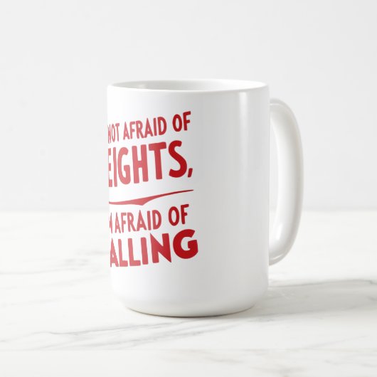 Angst vor dem Fall: Ein Typografie-Design Kaffeetasse (VorderseiteRechts)
