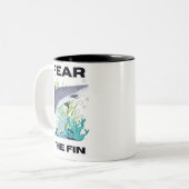 Angst vor dem Haifisch Zweifarbige Tasse (Vorderseite Links)