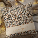 Animal Leopard Print Creme Black Tan Personalisier Kissen<br><div class="desc">Leopard Print Kissen. Trendy und immer beliebtes Tierdesign in Creme,  Schwarz und Bräune,  auf beiden Seiten und personalisiert mit Ihrem Namen auf der Vorderseite.</div>