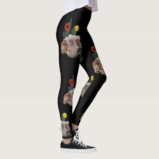 Animal Skull, Cactus, Flowers, and a Cute Spider Leggings (Rechts)