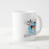 Animaniacs | Warner Siblings Arms Wide Graphic Jumbo-Tasse (Vorderseite Rechts)