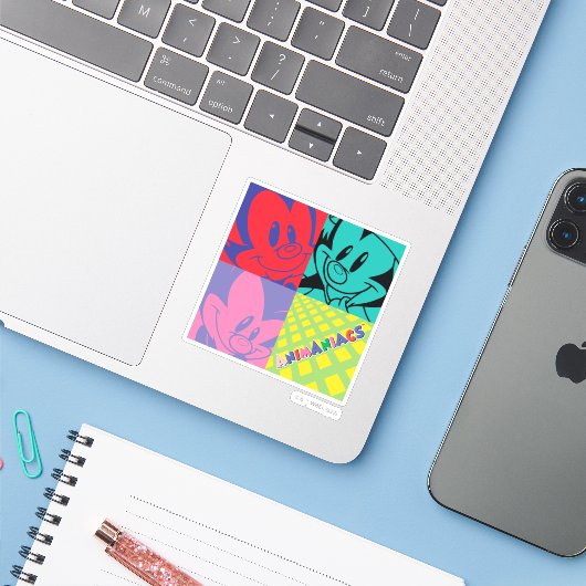 Animaniacs | Warner Siblings Pop Art Graphic Aufkleber (Laptop mit iPhone)