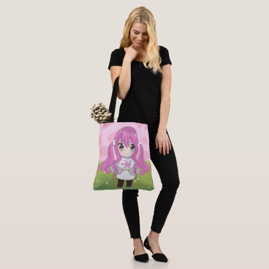 Animateurin glücklich mit Blume Tasche (Am Model)