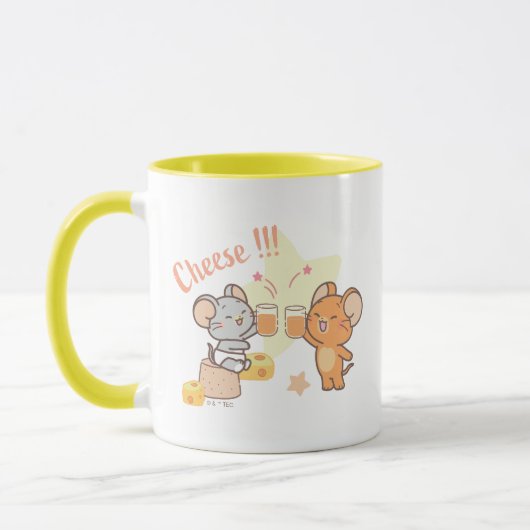 Anime Tuffy und Jerry Cheers zu Käse Tasse (Links)