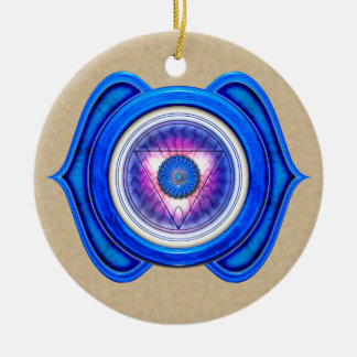 Anja oder das dritte Auge des 6. Chakra Keramikornament