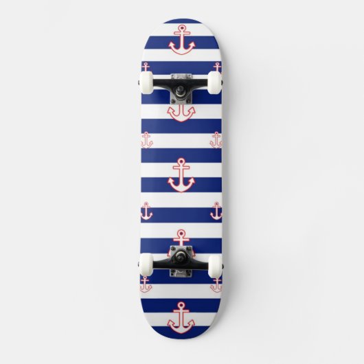 Anker auf Streifen, nautisches Muster Skateboard (Vorderseite)