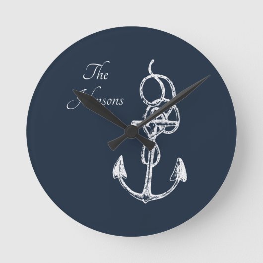 Ankertrivet der Nautischen Marine mit eigenem Fami Runde Wanduhr (Vorderseite)