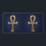 Ankh Symbol Bedeutung – Schlüssel des Lebens´10 Schreibtischunterlage<br><div class="desc">Das Ankh (☥) ist ein altes ägyptisches Symbol für Leben,  Unsterblichkeit und göttliche Kraft. Es wurde von Gottheiten wie Isis und Osiris getragen und steht für ewiges Leben.</div>