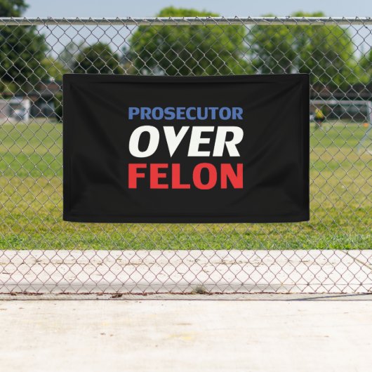 Anklägerin über Felon Rot-Weiß-Typografie Banner (Insitu)
