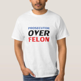 Anklägerin über Felon Typografie, rot-weiß T-Shirt