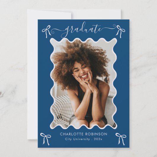 Ankündigung der Blue Bow Graduation Party (Vorderseite)