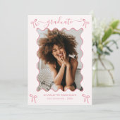 Ankündigung der rosa Bow Graduation Party (Stehend Vorderseite)