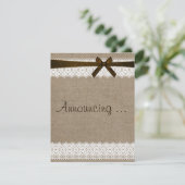 Ankündigung der rustikalen Verlobung Burlap and La (Stehend Vorderseite)