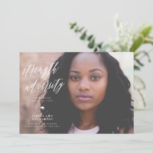 Ankündigung der Stärke in der Abschluss-Vielfalt (Stehend Vorderseite)