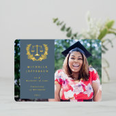 Ankündigung des Abschlusses der "Foil/Blue Law Sch (Stehend vorne)