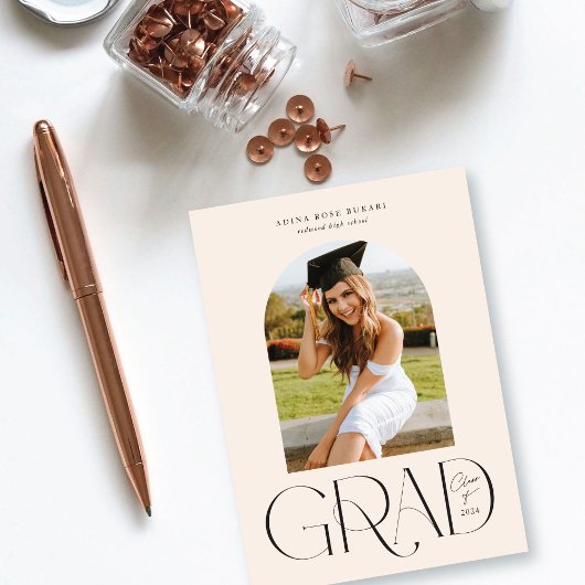 Ankündigung des Abschlusses des modernen Fotos