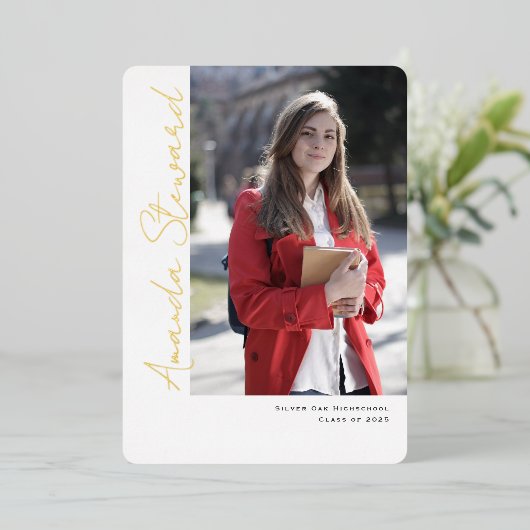 Ankündigung des Abschlusses des modernen Script Ch (Stehend vorne)