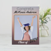 Ankündigung des Abschlusses für das Foto einer per (Stehend Vorderseite)