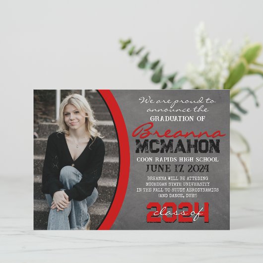 Ankündigung des Abschlusses Red and Black Chalkboa