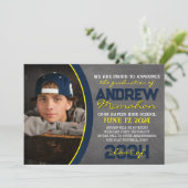 Ankündigung des Abschlusses von Navy und Yellow Ch (Stehend Vorderseite)