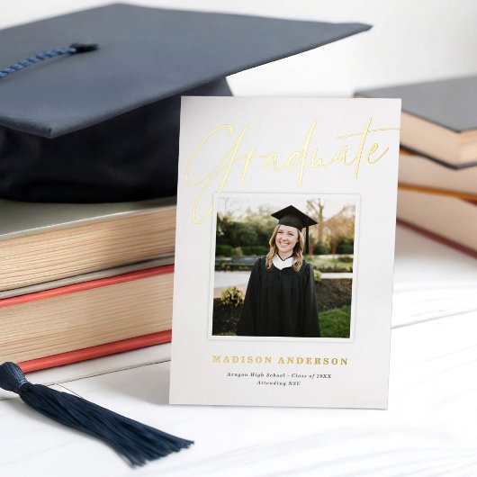 Ankündigung des Abschlusses "White + Gold Script"