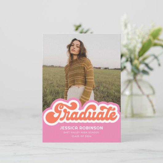 Ankündigung des Fotos "Rosa Orange Retro Graduate" (Stehend Vorderseite)