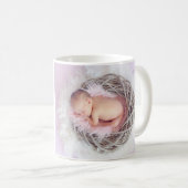 Ankündigung des Geburtsdatums von Baby mit Foto Kaffeetasse (VorderseiteRechts)