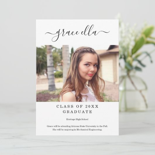 Ankündigung des modernen Abschlusses (Stehend Vorderseite)