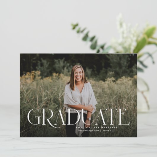 Ankündigung des modernen Abschlusses (Stehend Vorderseite)