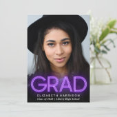 Ankündigung des modernen Lila Neon-Abschlusses (Stehend Vorderseite)