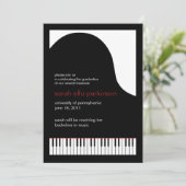 Ankündigung des Music Major-Grand-Piano-Abschlusse (Stehend Vorderseite)