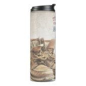 Ankündigung des Ruhestands mit alten Stiefeln V1.0 Thermosbecher (Nach links gedreht)