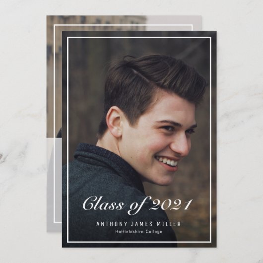 Ankündigung des Uni-Abschlusses des klassischen Fo (Vorne/Hinten)