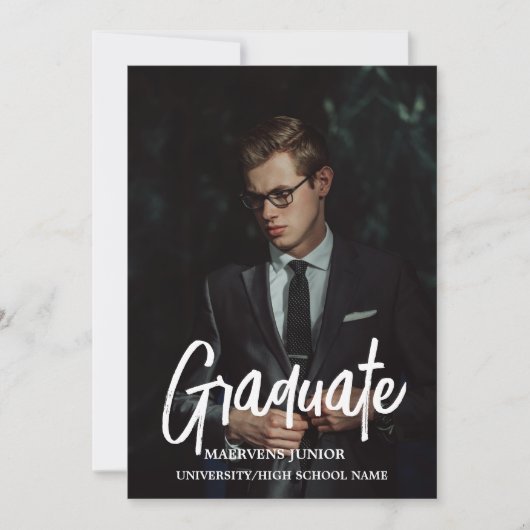 Ankündigung einer eleganten Chic Typografy Graduat (Vorderseite)