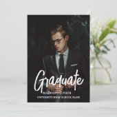 Ankündigung einer eleganten Chic Typografy Graduat (Stehend Vorderseite)