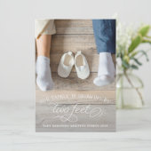 Ankündigung einer Schwangerschaft mit zwei Füßen (Stehend Vorderseite)