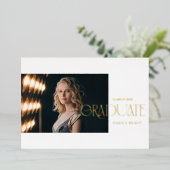 Ankündigung eines Hochschulabsolventen 2023 in ein (Stehend vorne)