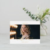 Ankündigung eines Hochschulabsolventen 2023 in ein (Stehend vorne)