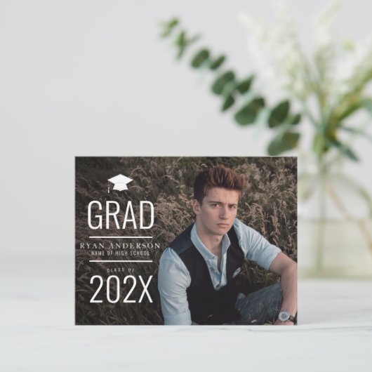 Ankündigung eines modernen High School Abschlusses Postkarte (Stehend Vorderseite)
