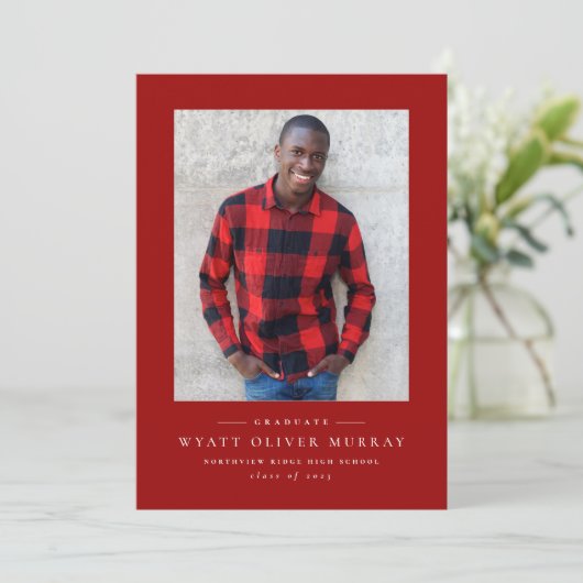 Ankündigung eines roten Abschlusses mit klassische (Stehend Vorderseite)