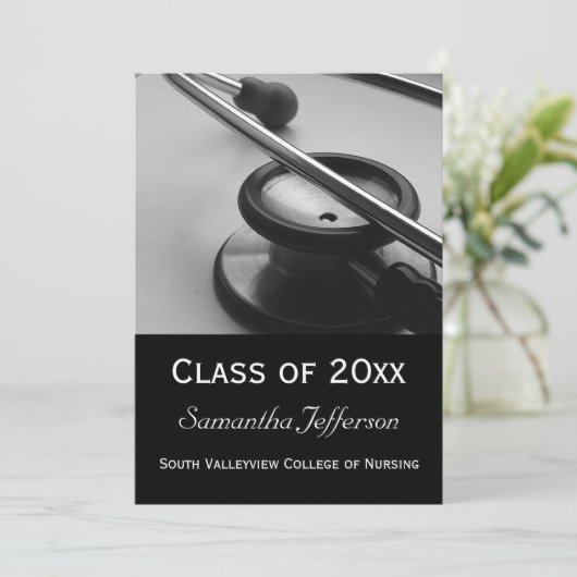 Ankündigung von Abschluss-/Krankenpflegeprogrammen (Stehend Vorderseite)