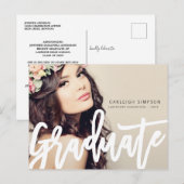 Ankündigung von Abschluss mit einfacher Schrift Postkarte (Vorne/Hinten)