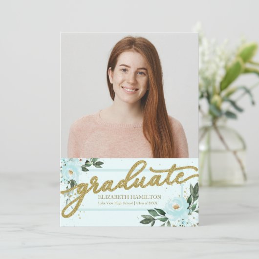 Ankündigung von Abschlüssen der High School - Foto (Stehend Vorderseite)