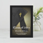 Ankündigung von Abschlüssen der Medizinschule oder (Stehend Vorderseite)