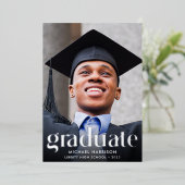 Ankündigung von Abschlüssen mit großformatigem Fot (Stehend vorne)