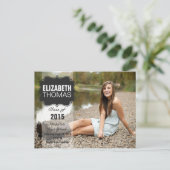 Ankündigung von Chalkboard Foto Graduation Party (Stehend Vorderseite)