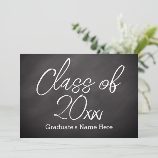 Ankündigung von Chalkboard Script-Abschlüssen (Stehend Vorderseite)