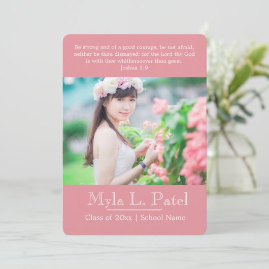 Ankündigung von christlich Scripting Foto Abschlus (Stehend Vorderseite)