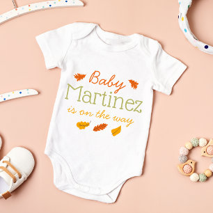 Ankündigung von "Custom Fall Grandparent Pregnancy Baby Strampler